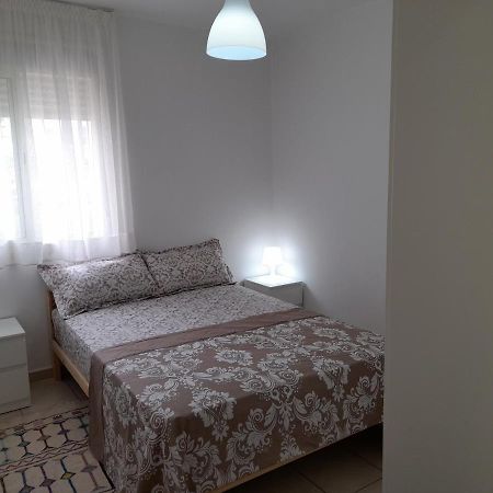 Beau Et Propre Appartement De Famille Dans Un Immeuble Calme Et Familiale A Bab Sebta Fnideq Extérieur photo