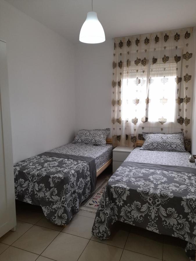 Beau Et Propre Appartement De Famille Dans Un Immeuble Calme Et Familiale A Bab Sebta Fnideq Extérieur photo