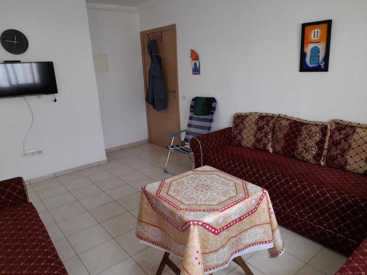 Beau Et Propre Appartement De Famille Dans Un Immeuble Calme Et Familiale A Bab Sebta Fnideq Extérieur photo